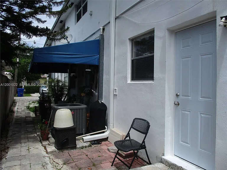 1949 Taylor St #9 — Photo 20