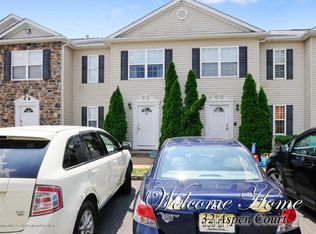 32 Aspen Ct, Lakewood, NJ