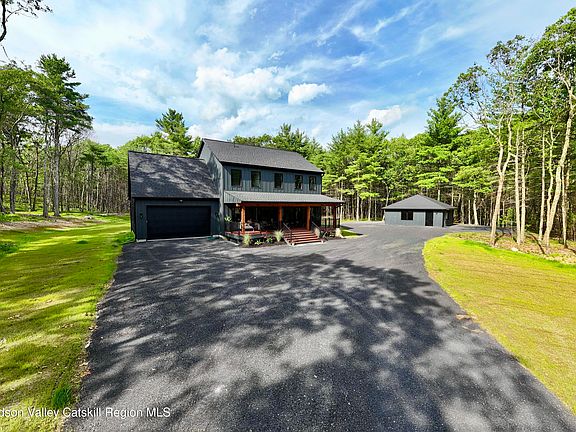 2nd image of 26 Victoria Lane