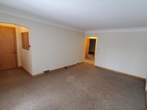 4th image of 3205 Cuyler Ave
