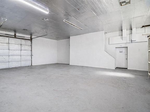 5th image of 6010 Wall St