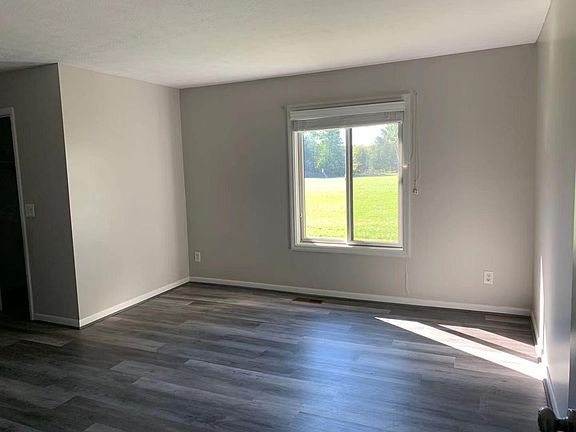 4th image of 1071 Crisfield Dr