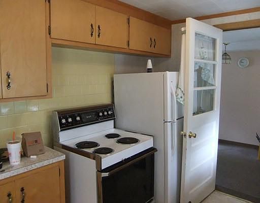 4th image of 94 Whitewood Dr