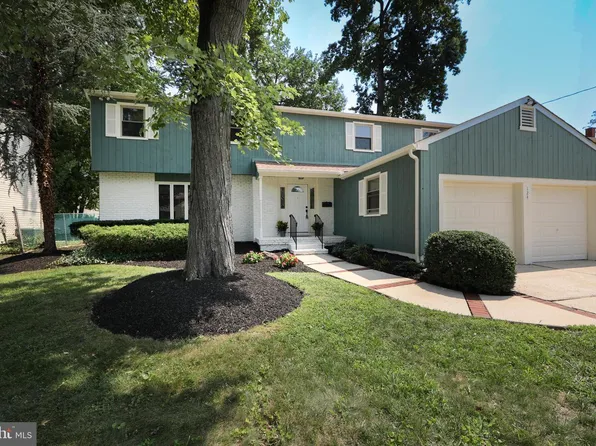 124 Green Vale Rd, Cherry Hill, NJ 08034