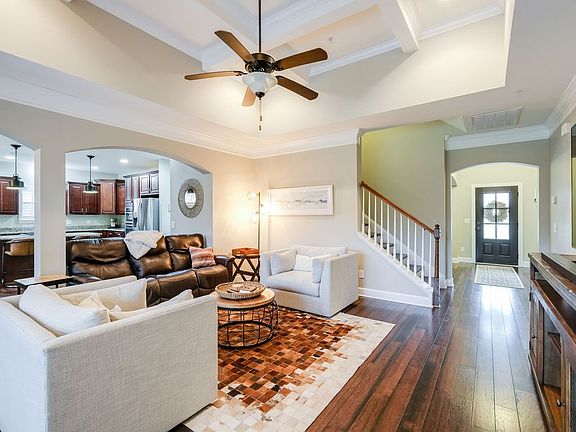 5th image of 9160 Macauley Ln