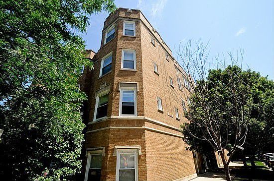 1st image of 2654 W Ainslie St Unit 1