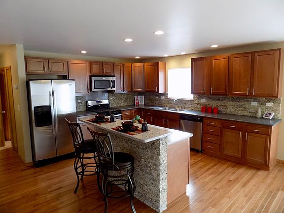 5th image of 6421 Sunny Meadow Dr