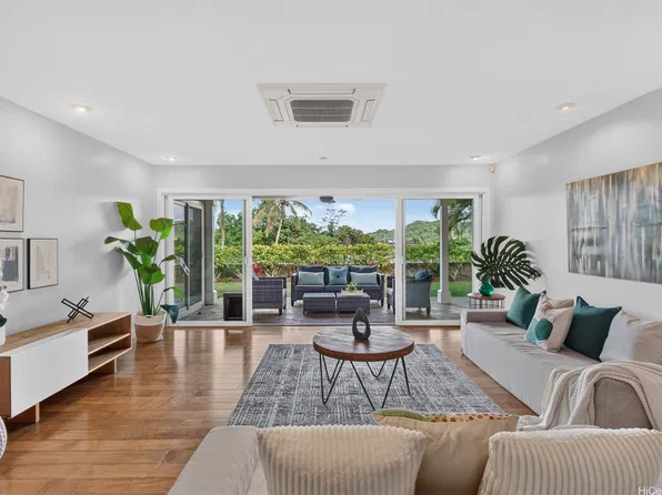 1154 Lunaai St, Kailua, HI 96734