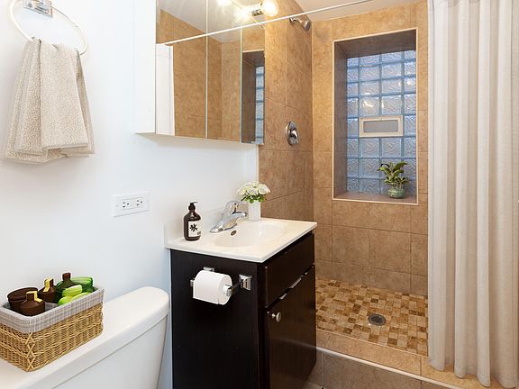 5th image of 2244 N Cleveland Ave #40953c875