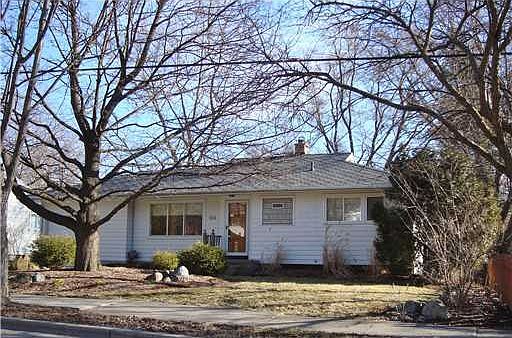 1st image of 524 E Moorland Dr