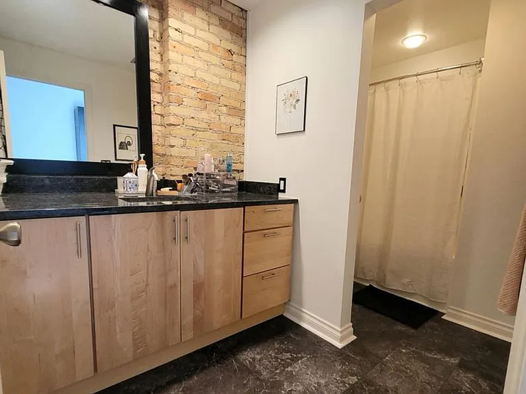 222 S Washington Sq #3 — Photo 25