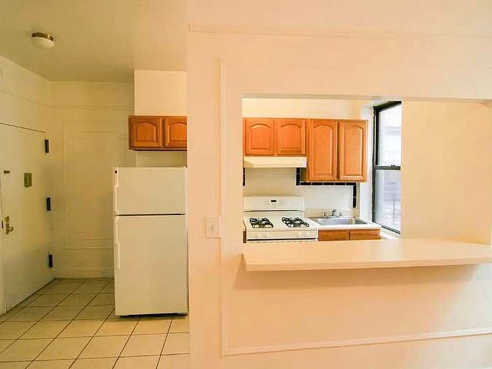 1 bed · 1 bath in Sunnyside, Queens