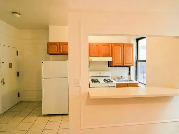 45-45 46th Street image 1 of 6