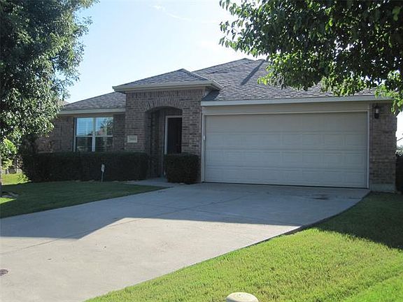 2nd image of 2921 Saint Johns Dr