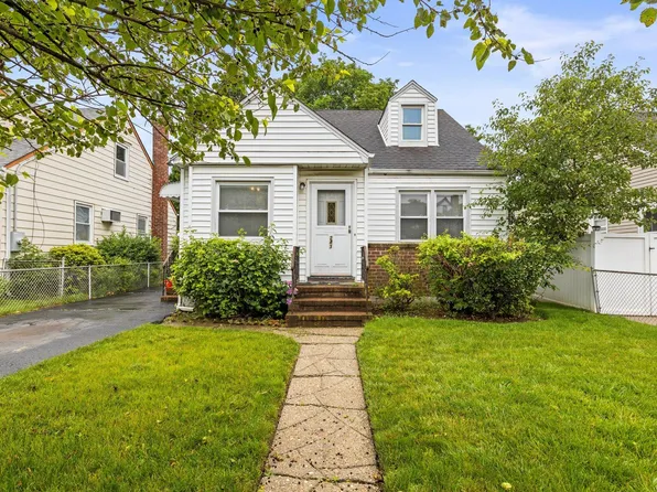 243 Ivy Street, West Hempstead, NY 11552