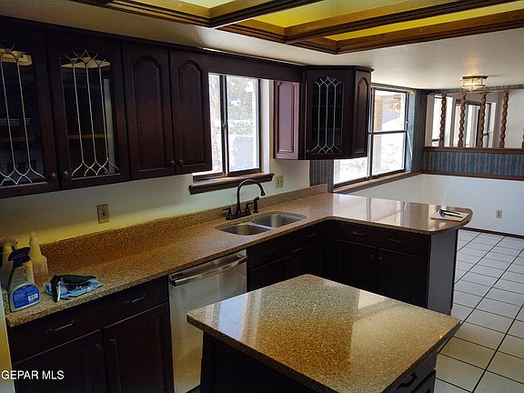 5th image of 6516 Amposta Dr
