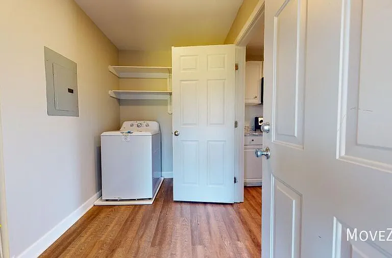 1076 Norris Rd — Photo 18
