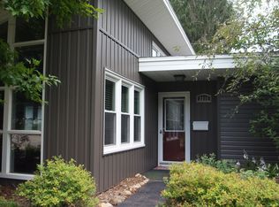 2218 Rownd St, Cedar Falls, IA 50613