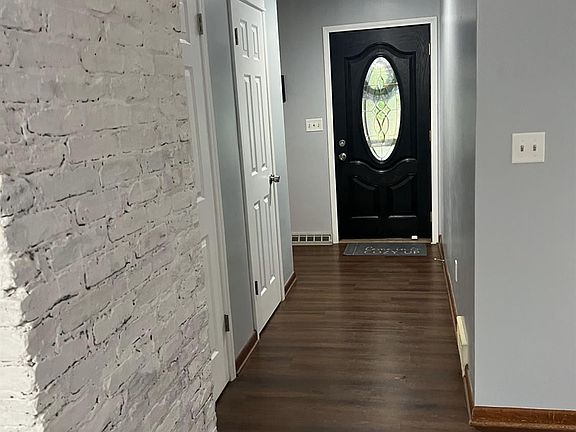 5th image of 205 Mayfield Ave