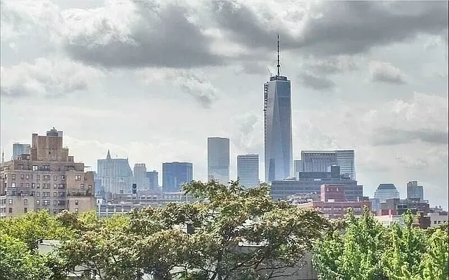 Rented by Compass | media 18