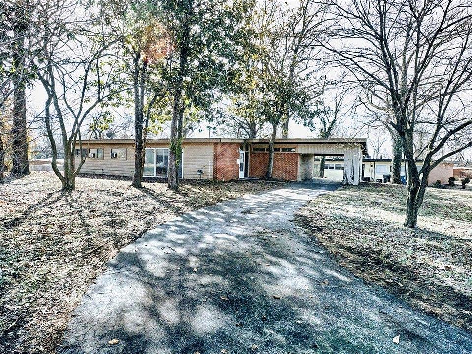 1st image of 8340 Pepperidge Dr