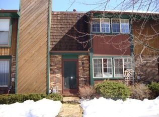 802 Bayberry Ln, Imperial, PA 15126