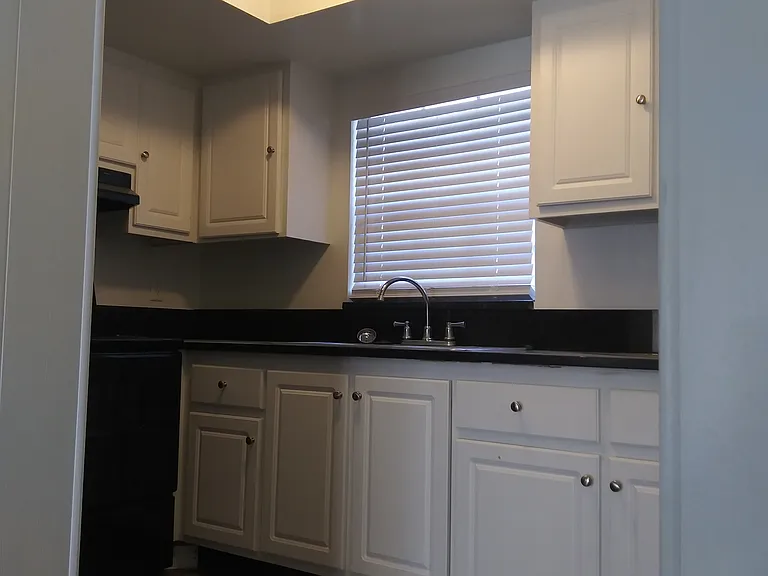 Oak Ridge Apartments — Photo 24