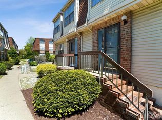 705-347 Hidden Village Dr, Perth Amboy, NJ 08861