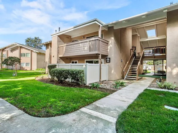 8877 Lauderdale Ct Unit 212B, Huntington Beach, CA 92646