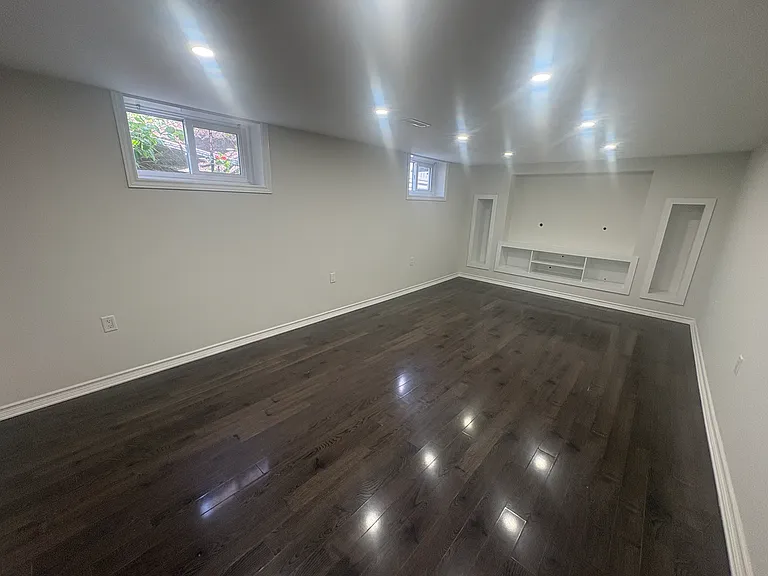 427 Talbot St #BACK — Photo 14
