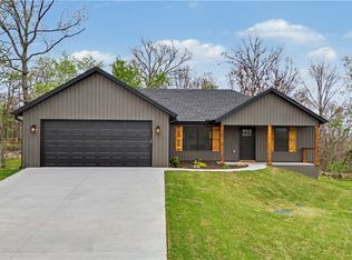7 Bowmore Cir, Bella Vista, AR 72715
