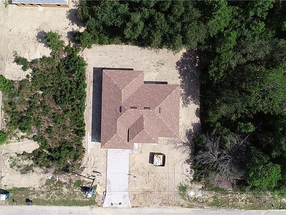 5th image of 291 Elm Ct
