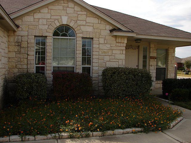 1st image of 1809 Tolstoy Cir