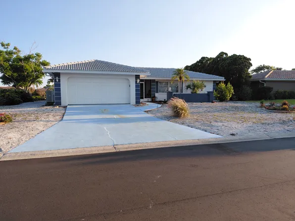 43 Windsor Dr, Englewood, FL 34223