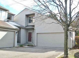747 Eastbridge Ct #1, Rochester Hills, MI 48307