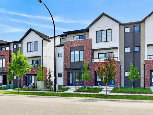 201 W Cooperswood Grn SW #1501, Airdrie, AB T4B 5R2