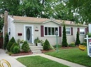 32263 Parkwood St, Westland, MI
