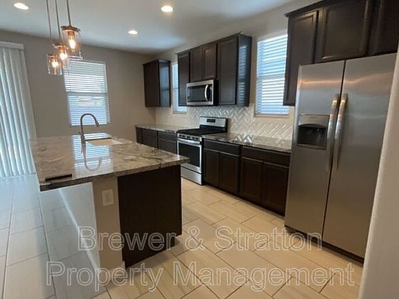 2nd image of 2734 S Gordon