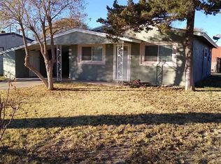 215 E McCune St, Roswell, NM 88203