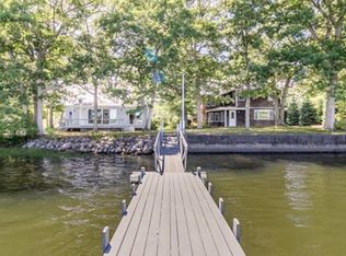 11 Peirces Point, Fairhaven, MA 02719