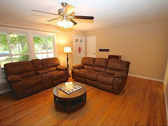 5th image of 1037 Birnam Woods Trl