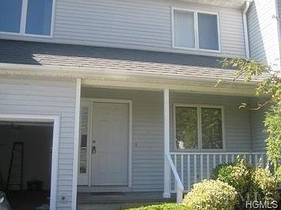 1st image of 2 Larissa Ln