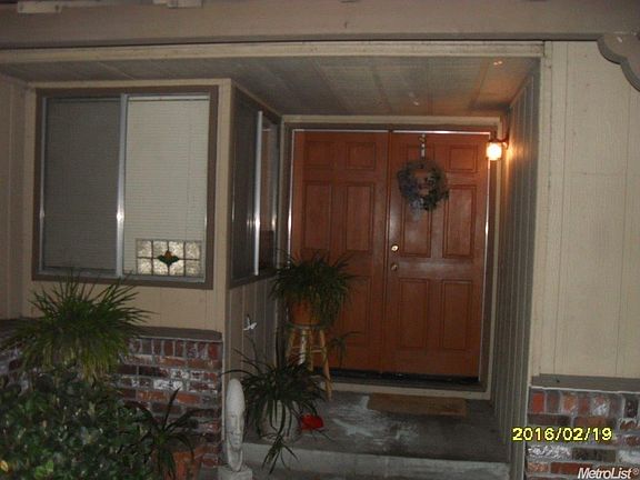 3rd image of 2996 Beaufort Ave