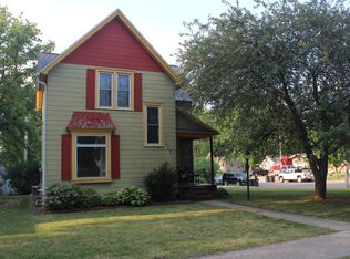 427 E 9th St, Blue Earth, MN 56013