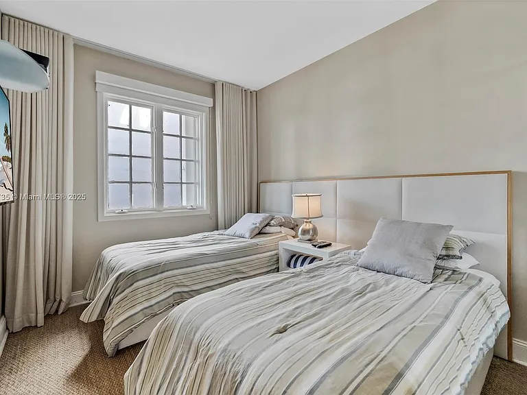 19237 Fisher Island Dr #19237 — Photo 16