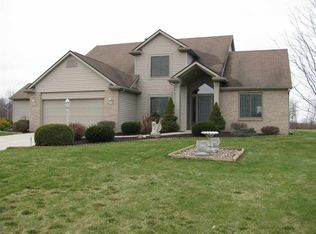 17433 McDuffee Rd, Churubusco, IN 46723