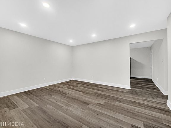4th image of 6473 Gaywood Ave