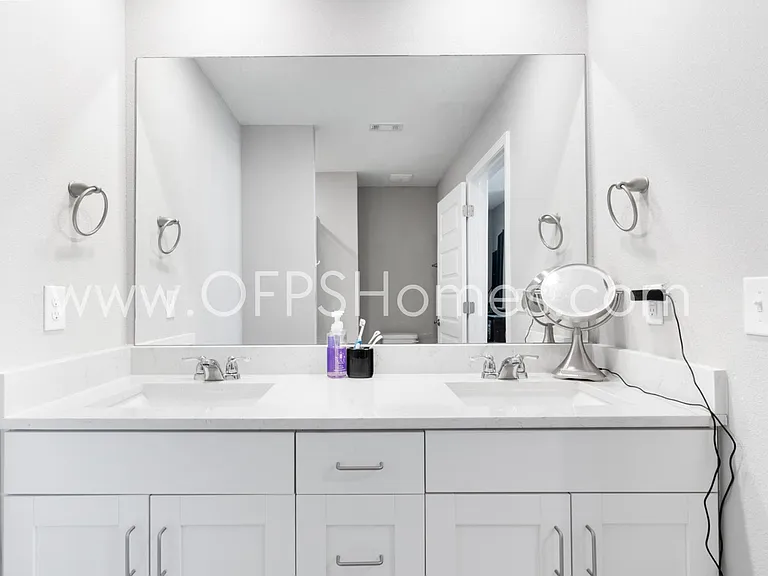 319 Carmel Dr #4 — Photo 21