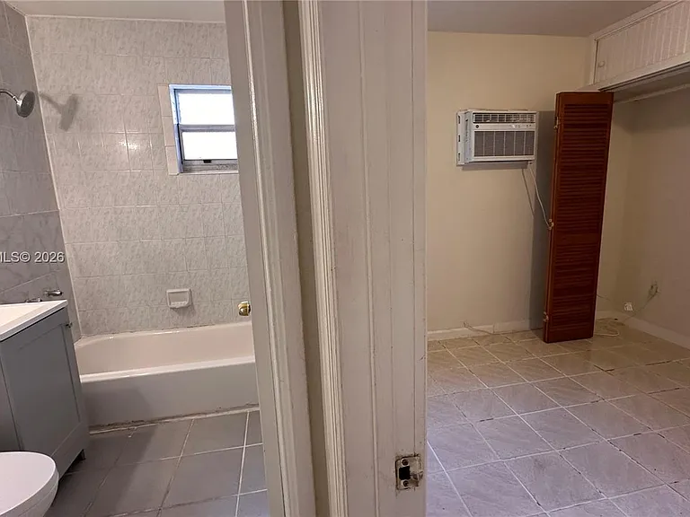 6345 N Miami Ave #1 — Photo 14