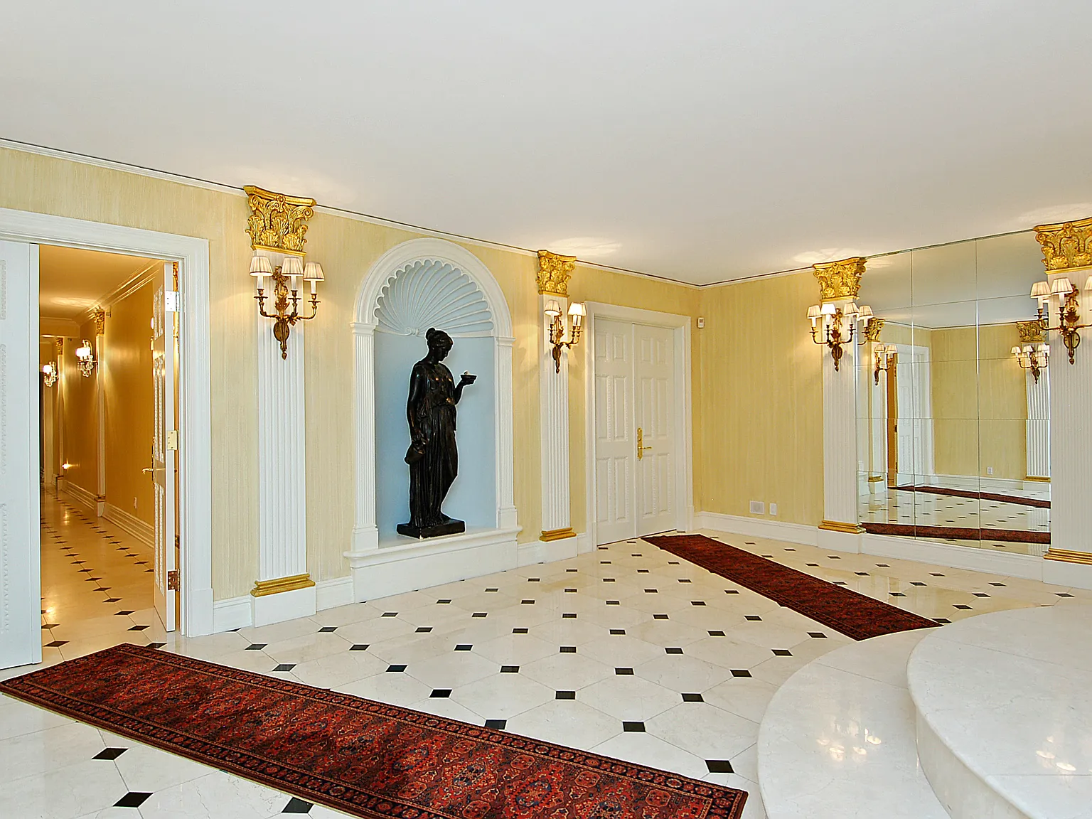 7 East 63rd Street — Photo 3